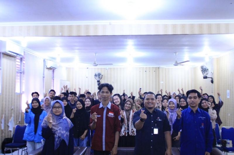 SEMINAR SEKOLAH PASAR MODAL VOL. 1 BERSAMA PHINTRACO SEKURITAS